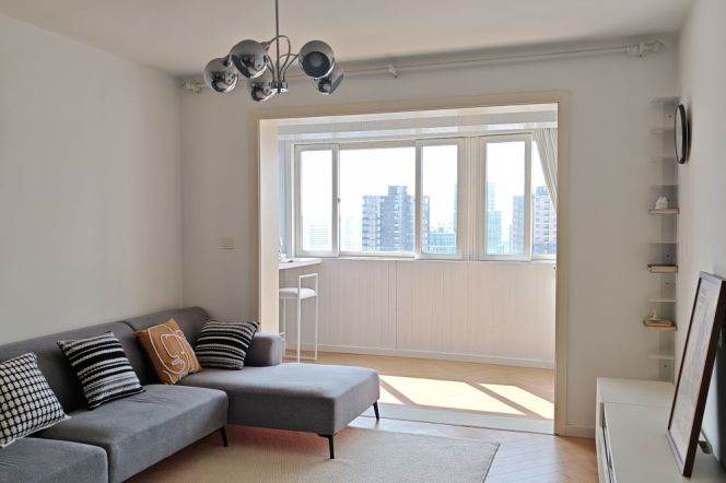 High-Floor 3BR Apartment at Sanhe Garden