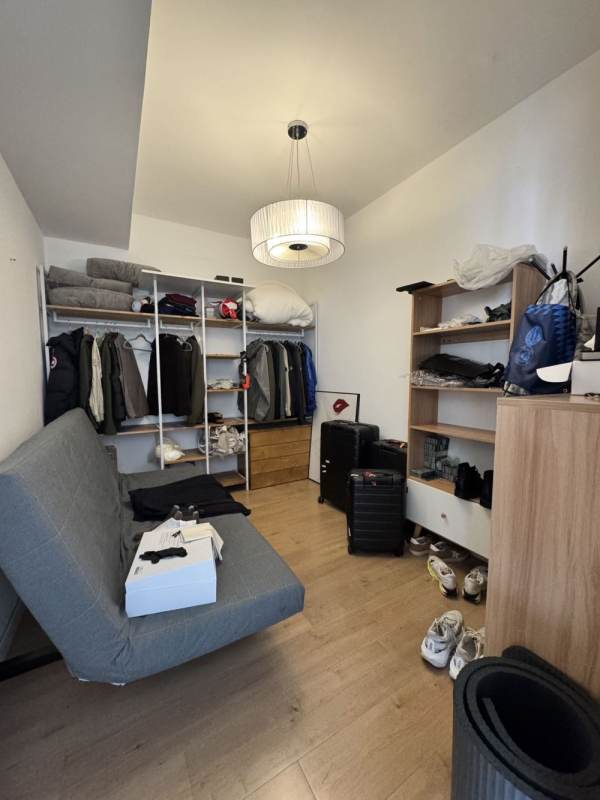 Housing image — Bedroom