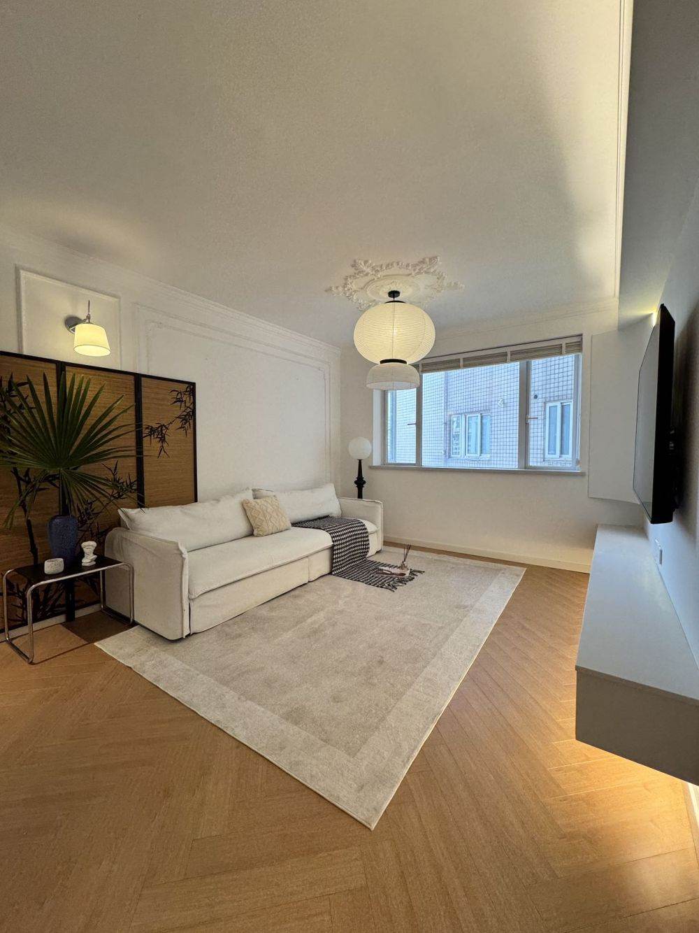 Housing image — Living Room