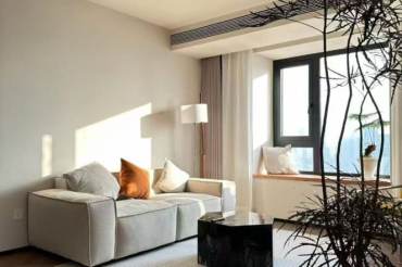 High-Floor Spacious 2BR Apartment near HKRI Taikoo Hui with Outstanding View (L13)