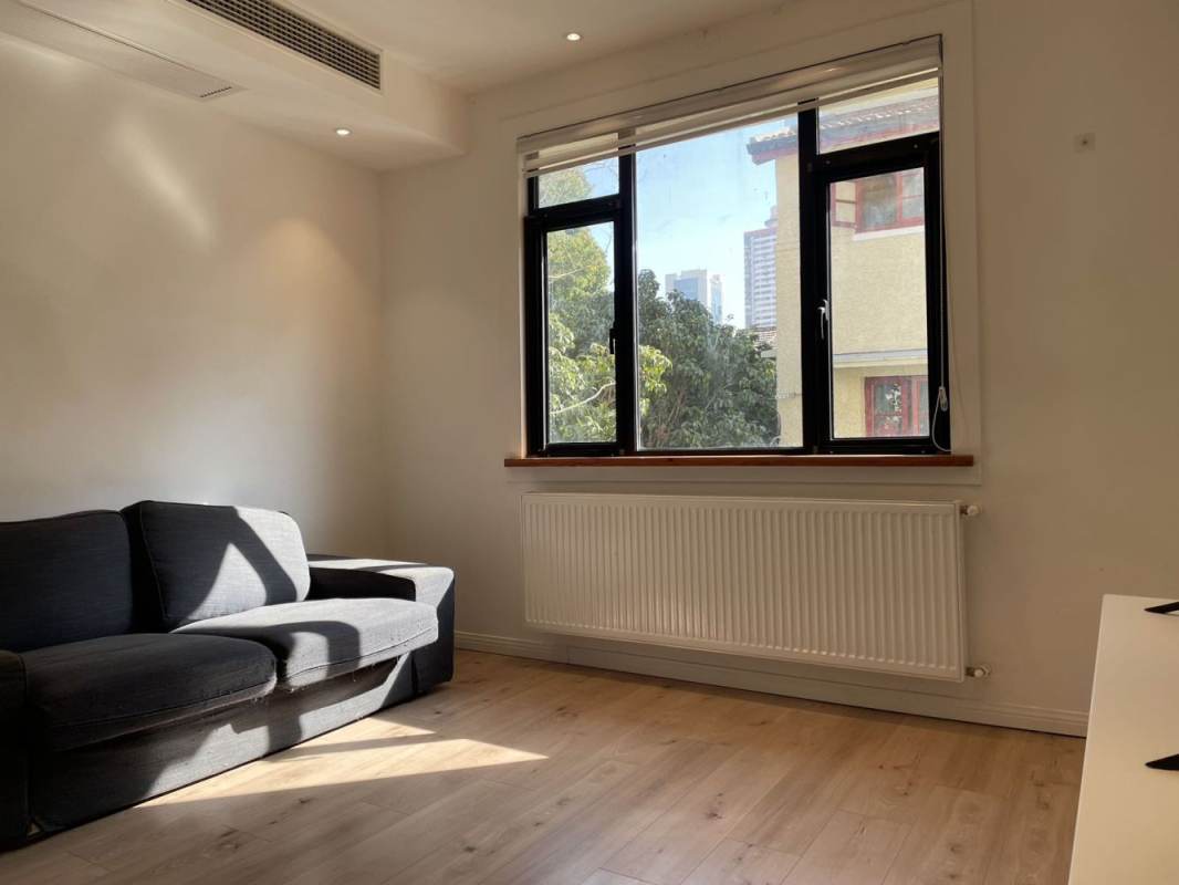 Housing image — Living Room