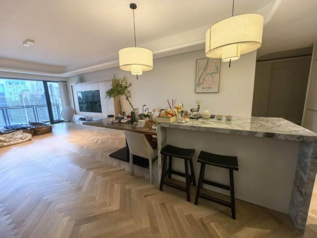 Housing image — Living Room