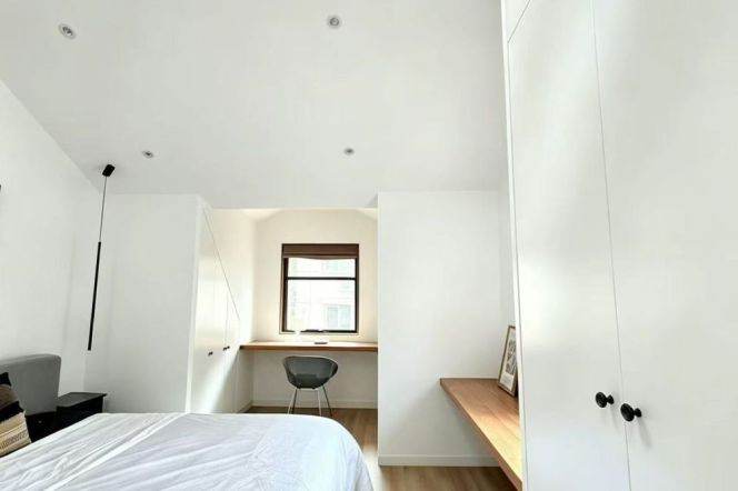 Spacious 1BR Apartment in Old Xuhui (L7/L9)