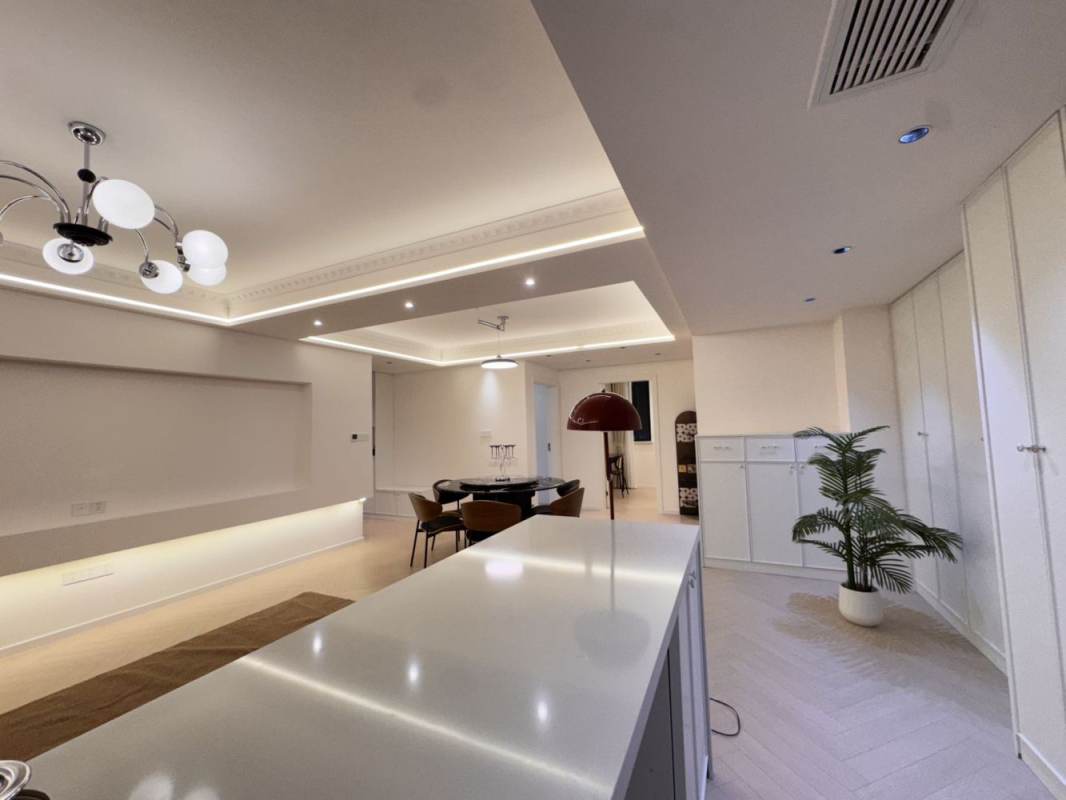 Housing image — Living Room