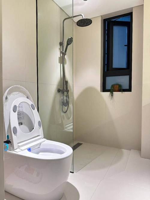Housing image — Bathroom
