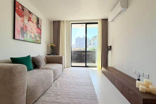 1BR Apartment in Old Xuhui (L9/L12)