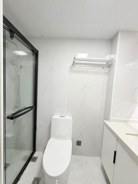 Housing image — Bathroom
