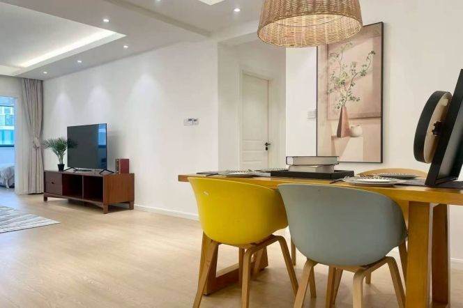 3BR Apartment in Jing'an (L2/L12/L13)