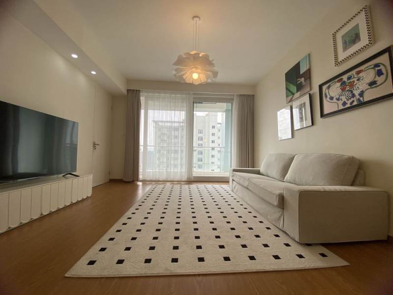 Housing image — Living Room