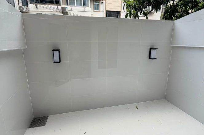 1BR Apartment near Zhongshan Park with Terrace (L11/L13)