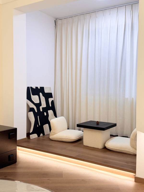 Housing image — Living Room