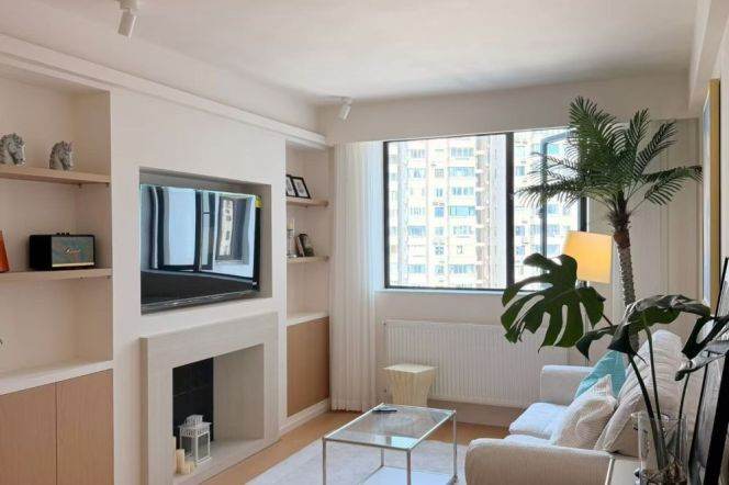 Spacious 1BR Apartment in Old Xuhui (L10/L11)
