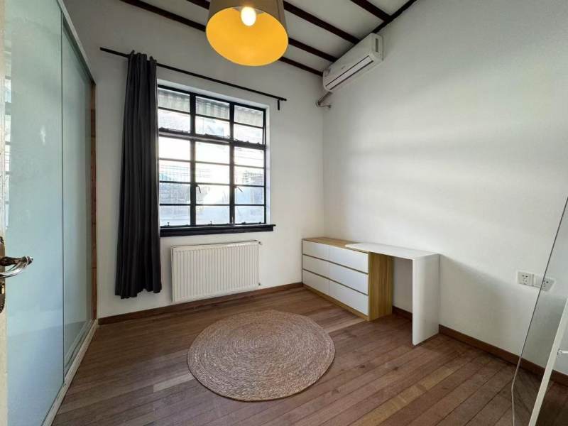 Housing image — Bedroom