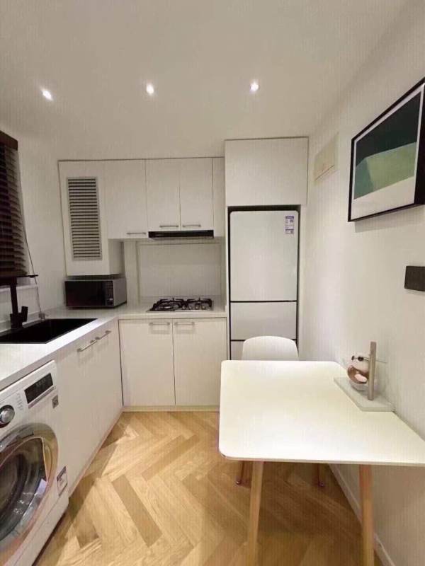 Housing image — Kitchen