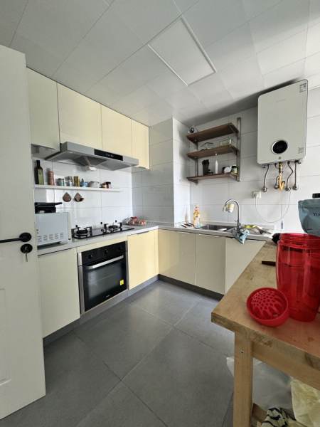 Housing image — Kitchen