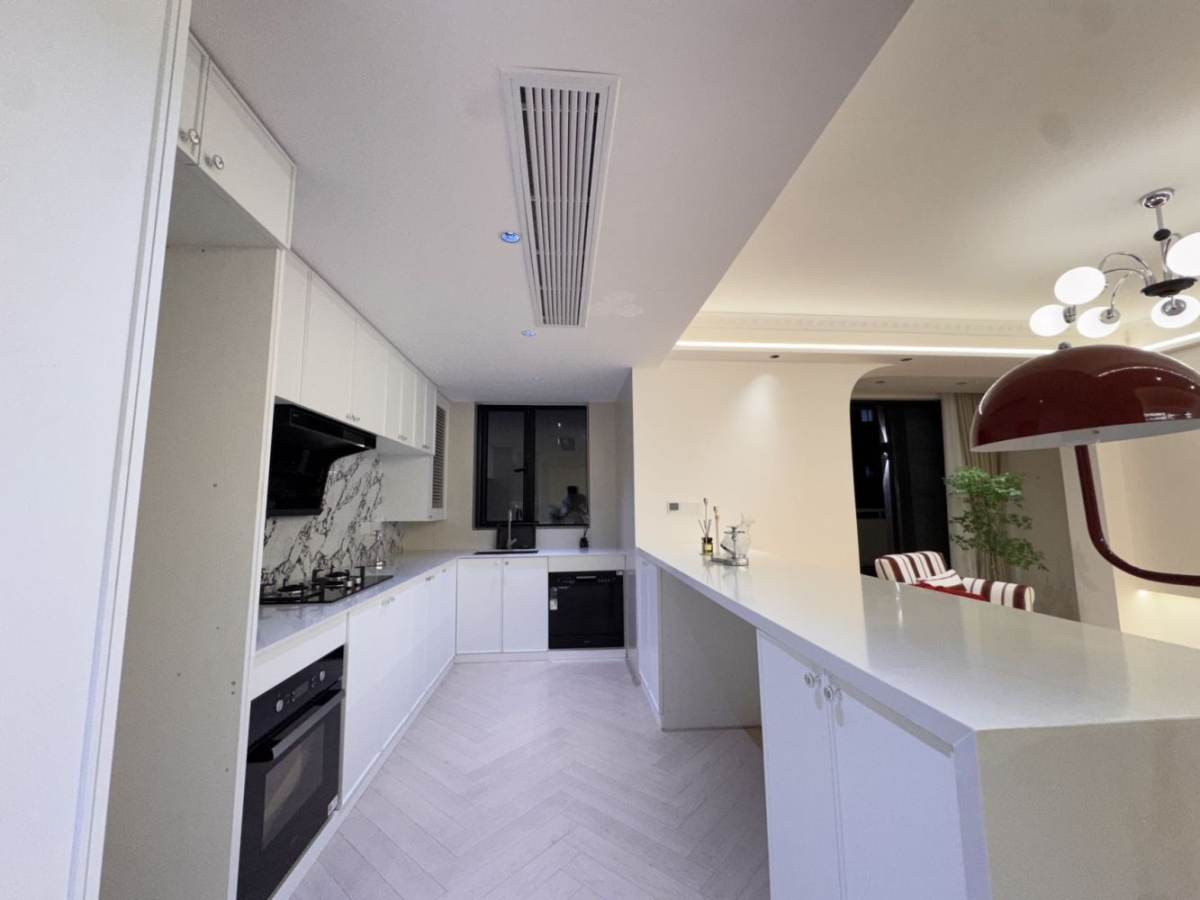 Housing image — Kitchen