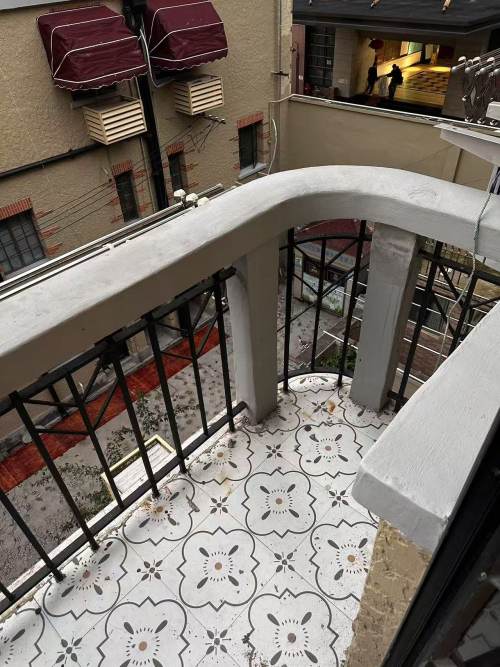 Housing image — Balcony
