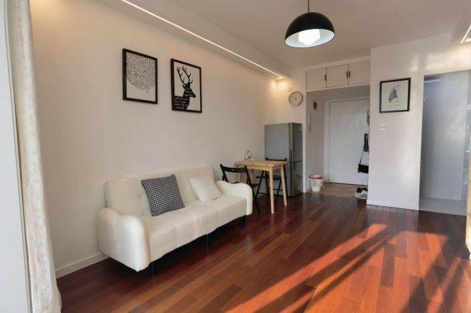High-Floor Spacious 1BR Apartment at One Block with Outstanding View (L1/L13)