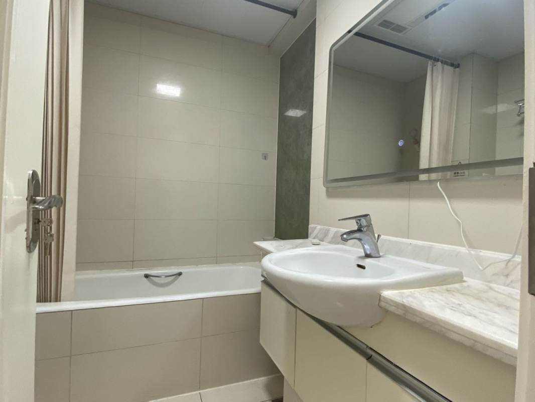 Housing image — Bathroom