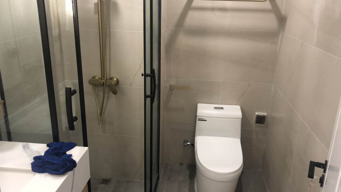 Housing image — Bathroom