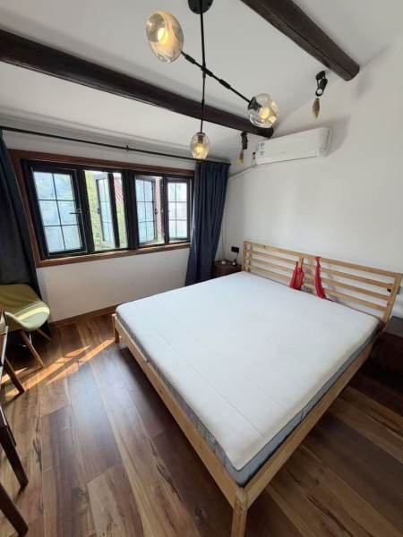 Housing image — Bedroom