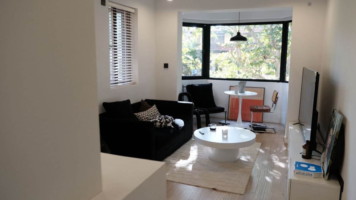 Housing image — Living Room