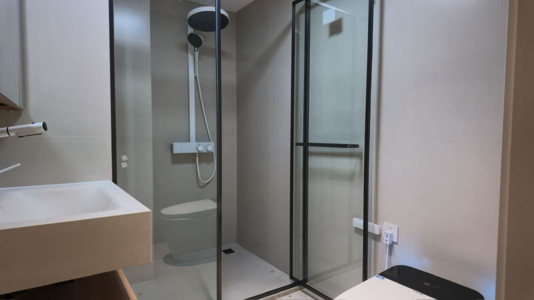 Housing image — Bathroom