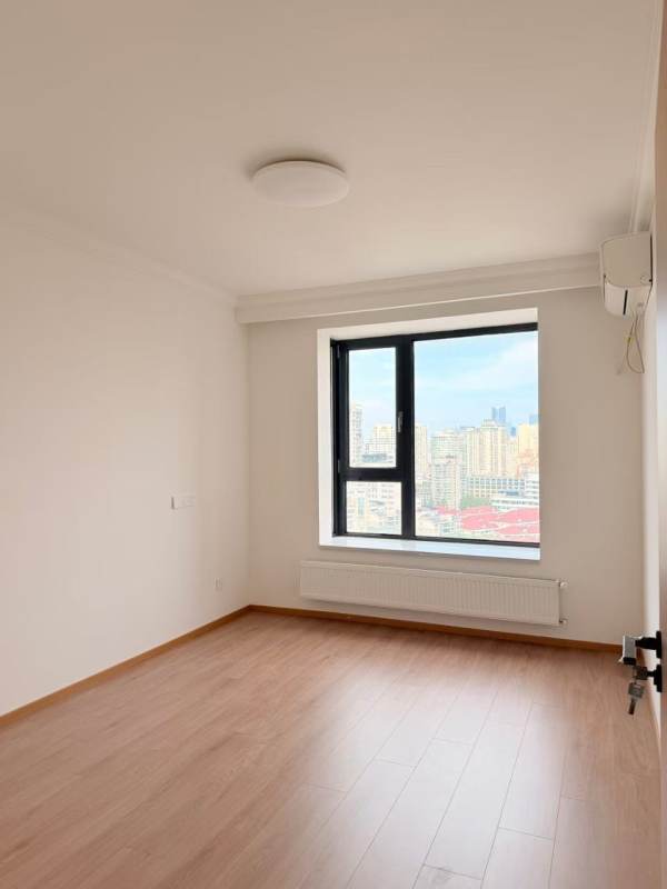 Housing image — Bedroom