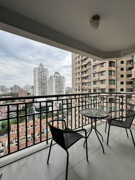 Housing image — Balcony