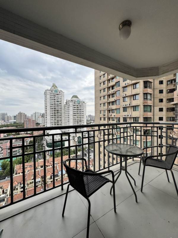 Housing image — Balcony