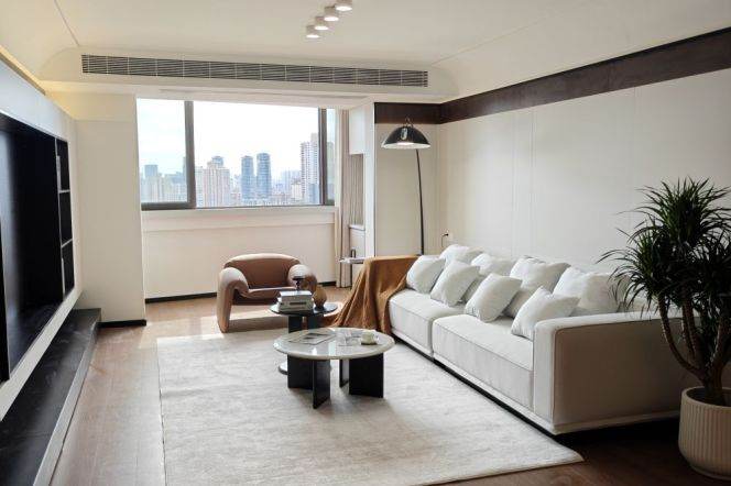 High-Floor Spacious 3BR Apartment near Jiaotong University Metro