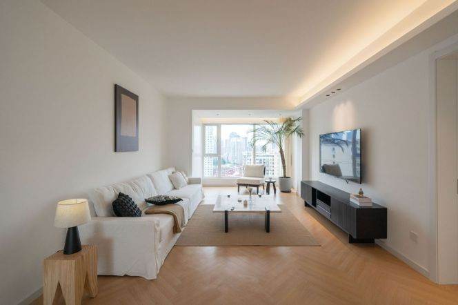 High-Floor 3BR Apartment near West Yan'An Rd Metro (L3/L4)