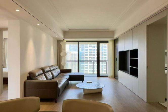High-Floor Spacious 2BR Apartment near Xintiandi Metro (L10/L13)