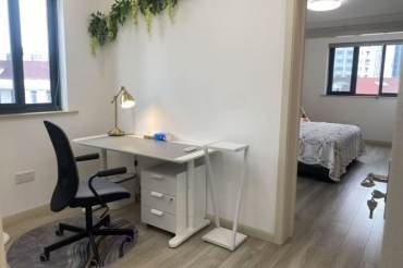 Studio Apartment near Xujiahui Park (L7/L9)