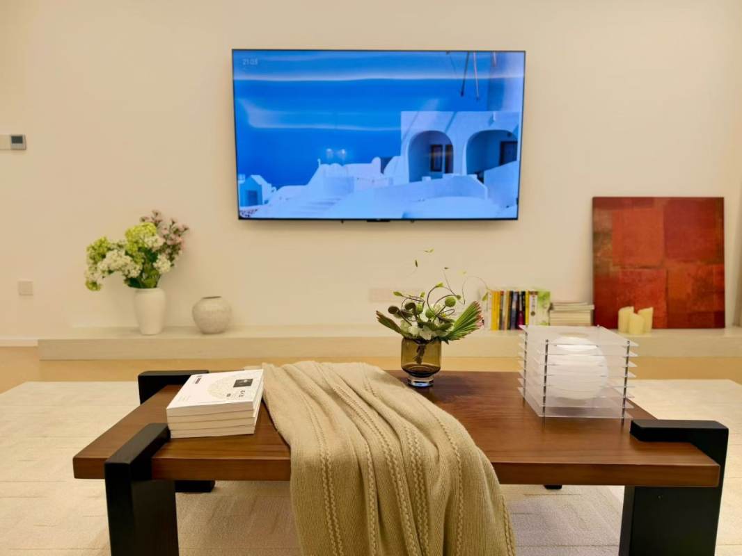 Housing image — Living Room