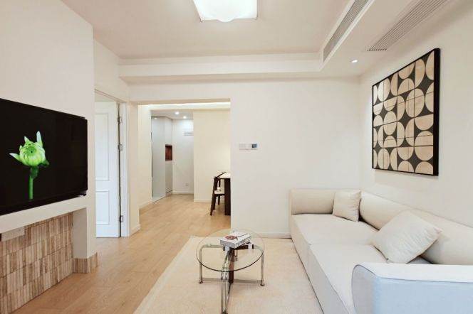 Spacious 1BR Apartment at Sihe Garden