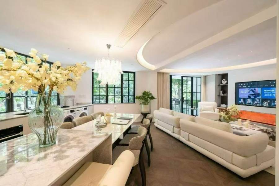 Housing image — Living Room