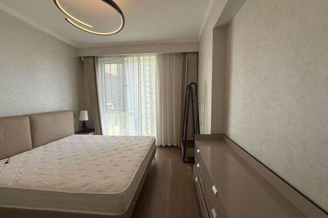 Spacious 2BR Apartment near Dapuqiao Metro (L9/L12)