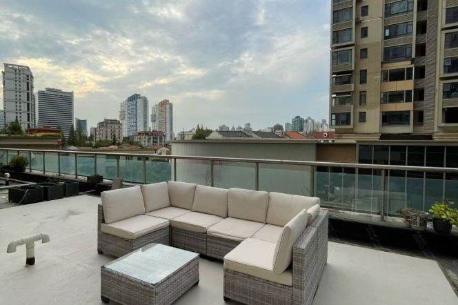4BR Apartment in Jing'an with Terrace (L2/L11)