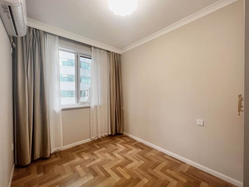 Housing image — Bedroom