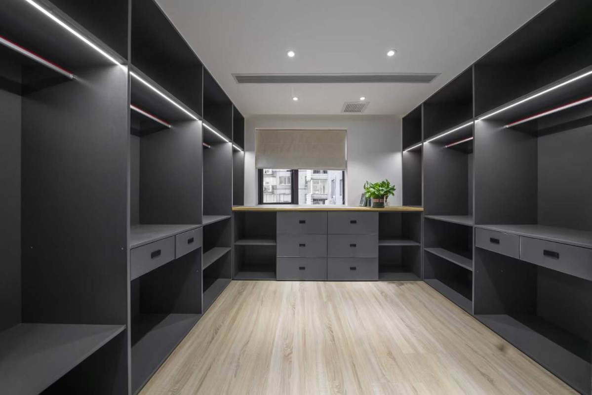 Housing image — Bedroom