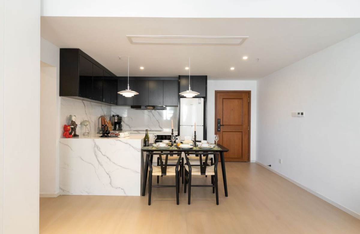 Housing image — Dining Area