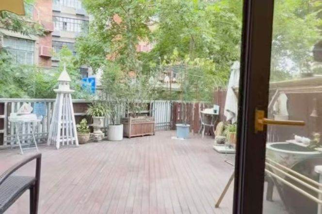 2BR Apartment in Old Xuhui with Terrace (L10/L11)