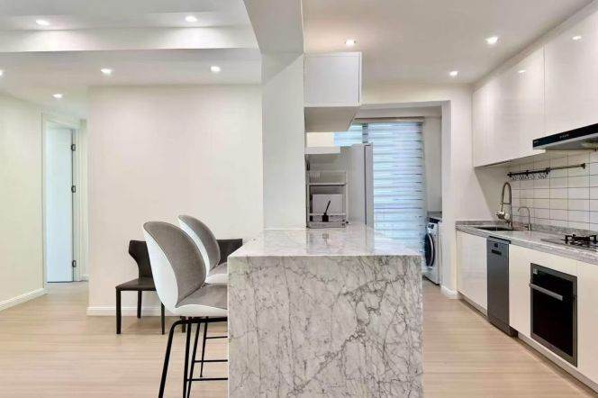 3BR Apartment in Xujiahui