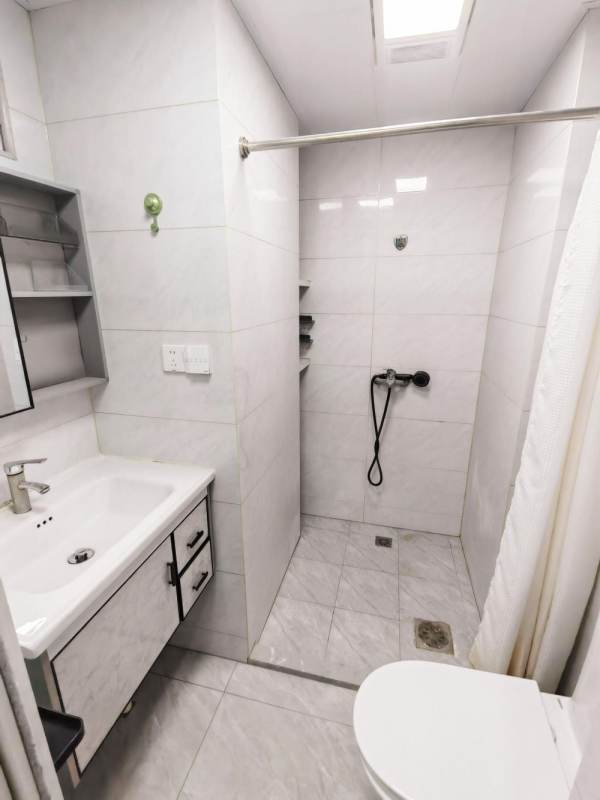 Housing image — Bathroom