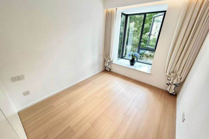 2BR Apartment near Yishan Rd Metro (L1/L3/L4/L9)