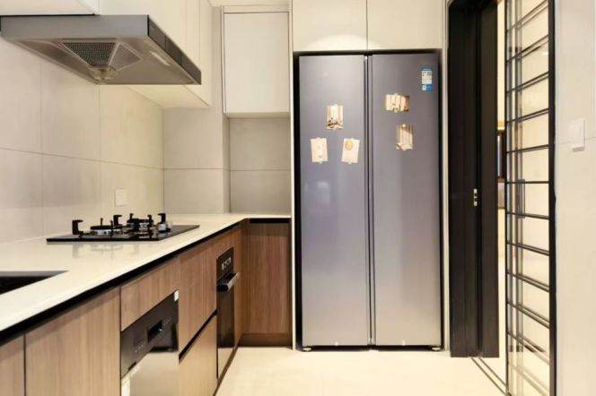 Spacious 3BR Apartment in Gubei (L15)