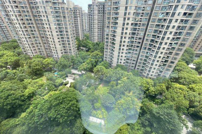High-Floor 5BR Apartment in Gubei (L10/L15)