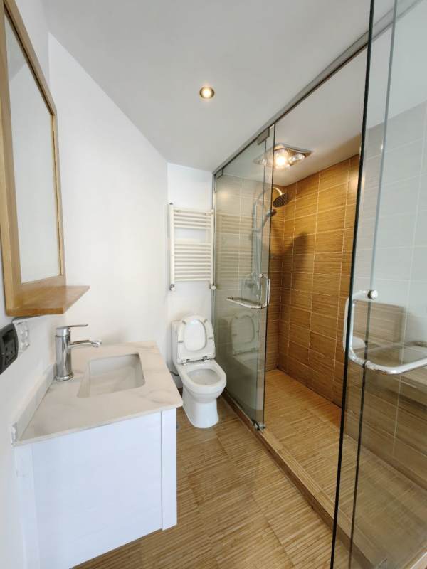 Housing image — Bathroom