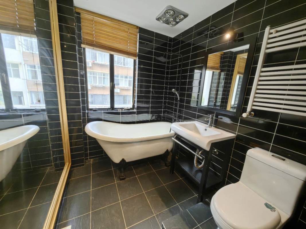 Housing image — Bathroom